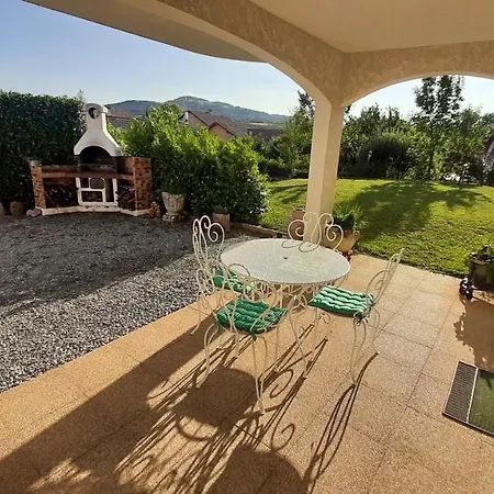 L'Ecrin Meuble De Tourisme Classe 3 Etoiles La Bâtie-Neuve Buitenkant foto